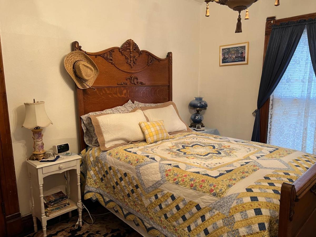 Bed And Breakfast Hearts Desire Raton Exteriör bild